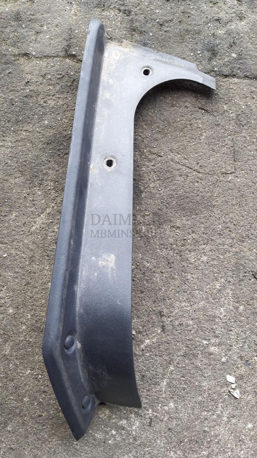 водосток крышки багажника Mercedes-Benz E-Класс W212/S212/C207/A207 2009, 2.0 л., CDi, дизель, АКПП, чёрный, седан, задний привод, правый руль, A2126930933 - фото №1