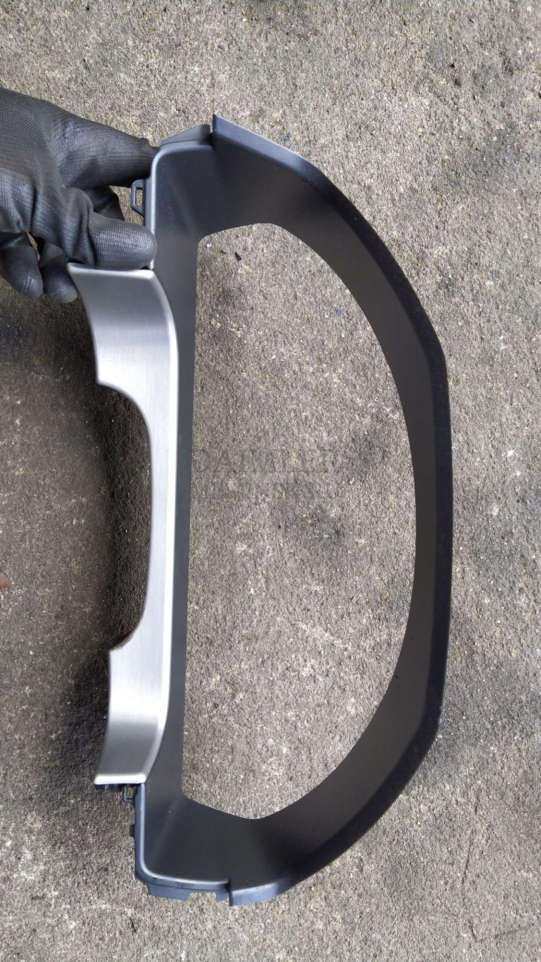 рамка панели приборов Mercedes-Benz E-Класс W212/S212/C207/A207 2009, 2.0 л., CDi, дизель, АКПП, чёрный, седан, задний привод, правый руль, A2126800107 - фото №1