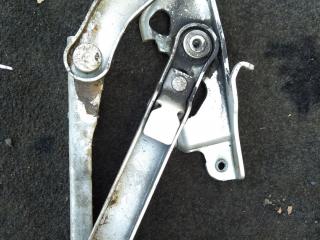 петля капота левая Mercedes-Benz E-Класс W211/S211 2005, 3.0 л., дизель, АКПП, седан, A2118800128