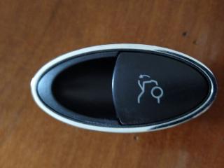 кнопка открытия багажника Mercedes-Benz E-Класс W211/S211 2005, 3.0 л., OM 642.920, дизель, АКПП, серебро, седан, правый руль, A2118210379