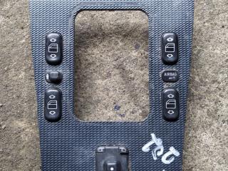 рамка обрамление кулисы Mercedes-Benz CLK-Класс W208/A208 1998, 2026830800