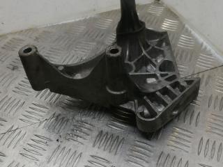 кронштейн двигателя Volkswagen Passat B6 2008, 1.9 л., BXE, дизель, серебро, универсал, 03G199207