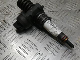 форсунка Volkswagen Passat B6 2008, 1.9 л., BXE, дизель, серебро, универсал, 0381300