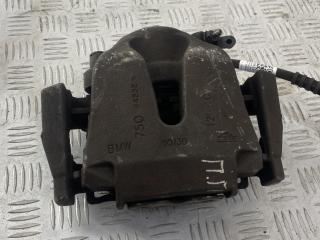 суппорт передний правый BMW X5 F15 2015, 3.0 л., N57 D30 A, дизель, АКПП, белый, полный привод, правый руль, 34116776784