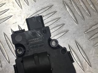 моторчик заслонки печки BMW X5 F15 2015, 3.0 л., N57 D30 A, дизель, АКПП, белый, полный привод, правый руль, 64119321034