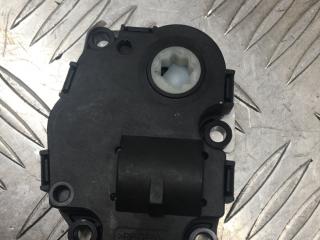 моторчик заслонки печки BMW X5 F15 2015, 3.0 л., N57 D30 A, дизель, АКПП, белый, полный привод, правый руль, 64119321034