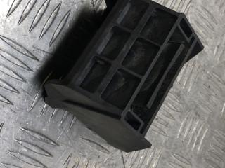 кронштейн радиатора BMW 5 серия E60/E61 E61 2005, 3.0 л., M57 D30 (306D2), дизель, АКПП, универсал, задний привод, правый руль, 17117542517, 7542517