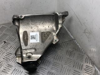 кронштейн двигателя BMW X5 F15 2015, 3.0 л., N57 D30 A, дизель, АКПП, белый, полный привод, правый руль, 22116882032, 6864614