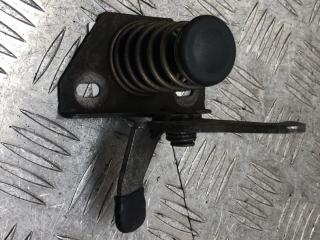 захватный крюк капота BMW 5 серия E60/E61 2005, седан, 7034256