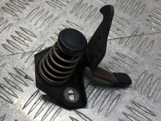 захватный крюк капота BMW 5 серия E60/E61 [рестайлинг] E61 2009, 2.0 л., N47 D20 A, дизель, МКПП, универсал, задний привод, правый руль, 51237034256, 7034256