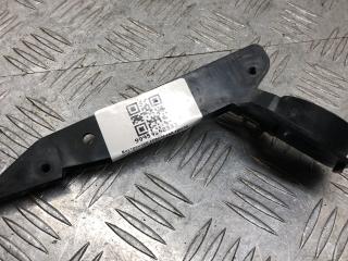 крепление крыла переднего правого BMW 3 серия E90/E91/E92/E93 E90 2007, 3.0 л., M57 D30 (306D3), дизель, АКПП, titan-silber (354), седан, задний привод, правый руль, 51117058448, 7058448