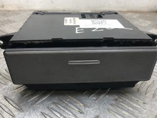 пепельница BMW 5 серия E60/E61 [рестайлинг] E61 2008, 2.0 л., N47 D20 A, дизель, МКПП, carbon-schwarz (416), универсал, правый руль, 51456976376, 6976376