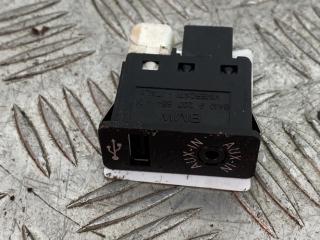 разъем AUX / USB BMW 5 серия F07/F10/F11 [рестайлинг] F10 2013, 2.8 л., бензин, АКПП, sophigrau brillanteffekt(b90), седан, полный привод, 84109237654, 9237654