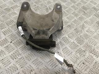 кронштейн КПП BMW 6 серия E63/E64 [рестайлинг] 2009, 3.5 л., M57D30 (306D5), дизель, АКПП, правый руль, 22316770289, 22326781229, 6770289, 6781229