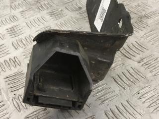 крепление кассеты радиаторов BMW 3 серия E90/E91/E92/E93 E91 2006, 3.0 л., M57 D30 (306D3), дизель, АКПП, sparkling graphite (a22), универсал, задний привод, правый руль, 51647117811, 7117811