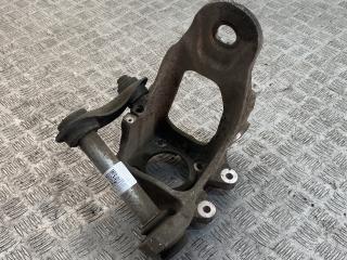 кулак задний правый BMW X5 E70 [рестайлинг] 2012, 3.0 л., N57 D30 A, дизель, АКПП, black sapphire metallic (475), внедорожник 5 дв., 33326879102, 6879102