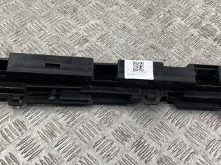 Кронштейн крепления порога BMW 3 серия F30/F31/F34 2014, 2.0 л., N47 D20 C, дизель, МКПП, седан, задний привод, правый руль, 51777256916, 7256916