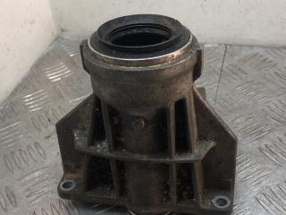 кронштейн полуоси BMW 5 серия F10/F11 [рестайлинг] 2013, 2.0 л., N20 B20 A, бензин, седан, полный привод, 31507601996, 7601996, 31507578652, 7578652