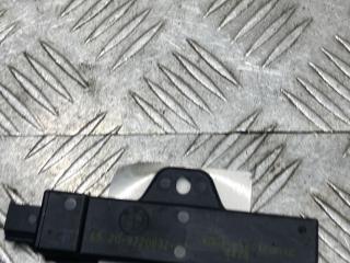 Антенна системы комфортного доступа BMW 5 серия F07/F10/F11 [рестайлинг] F10 2013, 4.4 л., N63 B44 A, бензин, АКПП, черный black-sapphire metallic, седан, полный привод, 65209220832, 9220832