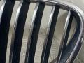 решетка радиатора BMW 5 серия F07/F10/F11 [рестайлинг] F10 2013, 4.4 л., N63 B44 A, бензин, АКПП, черный black-sapphire metallic, седан, полный привод, 7200727, 51137200727 - фото №4
