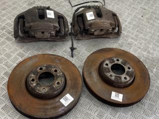 комплект тормозов BMW 5 серия F07/F10/F11 [рестайлинг] F10 2013, 4.4 л., N63 B44 A, бензин, АКПП, черный black-sapphire metallic, седан, полный привод, 34116786817, 34116786818, 34116785669, 116785670