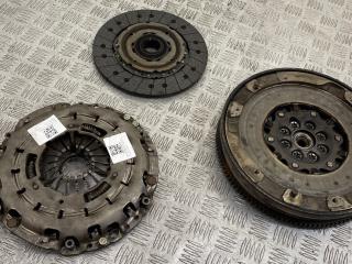 маховик BMW 3 серия F30/F31/F34 2013, 2.0 л., N47 D20 C, дизель, МКПП, black sapphire metallic (475), седан, задний привод, правый руль, 7638349, 21207638349, 21208631809, 21207616014