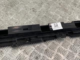 Кронштейн крепления порога BMW 3 серия F30/F31/F34 2013, 2.0 л., N47 D20 C, дизель, МКПП, black sapphire metallic (475), седан, задний привод, правый руль, 51777256916, 7256916