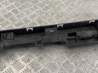 Кронштейн крепления порога BMW 3 серия F30/F31/F34 2013, 2.0 л., N47 D20 C, дизель, МКПП, black sapphire metallic (475), седан, задний привод, правый руль, 51777256918, 7256918