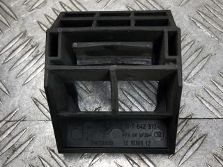 кронштейн радиатора BMW 5 серия E60/E61 [рестайлинг] 2009, 3.0 л., M57 D30 (306D3), дизель, АКПП, spacegrau metallic (a52), универсал, задний привод, правый руль, 17117542517, 7542517