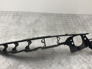 крепление крыла переднего правого BMW X6 E71/E72 E71 2009, 3.5 л., M57D30 (306D5), дизель, АКПП, monacoblau (a35), внедорожник 5 дв., полный привод, правый руль, 7157990, 51657157990