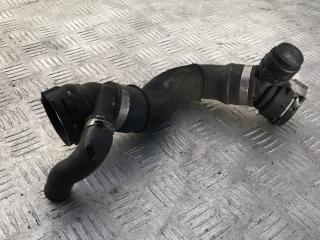 патрубок радиатора BMW X6 E71/E72 E71 2009, 3.5 л., M57D30 (306D5), дизель, АКПП, monacoblau (a35), внедорожник 5 дв., полный привод, правый руль, 17127798496