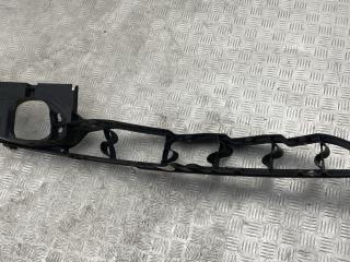 крепление крыла переднего левого BMW X6 E71 [рестайлинг] E71 2012, 4.4 л., N63 B44 A, бензин, АКПП, titansilber metallic (354), внедорожник 5 дв., полный привод, 7157989, 51657157989