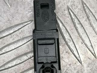 лампочка BMW X5 F15 2015, 3.0 л., N57 D30 A, дизель, АКПП, mineralweiß metallic (a96), внедорожник 5 дв., полный привод, правый руль, 63319321847, 9321847