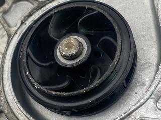 помпа BMW X5 F15 2015, 3.0 л., N57 D30 A, дизель, АКПП, mineralweiß metallic (a96), внедорожник 5 дв., полный привод, правый руль, 11518516205, 8507326