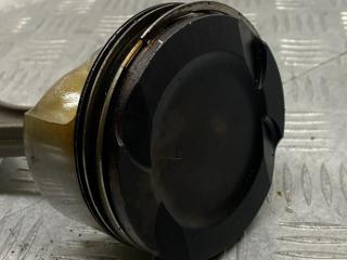 поршень BMW 5 серия F07/F10/F11 [рестайлинг] F10 2013, 4.4 л., N63 B44 A, бензин, АКПП, черный black-sapphire metallic, седан, полный привод, 11257613626