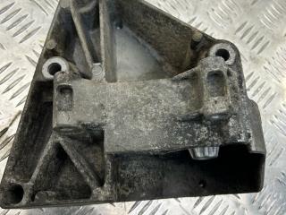 кронштейн компрессора кондиционера BMW X3 E83 2006, 3.0 л., M54 B30 (306S3), бензин, АКПП, полный привод, 7512556