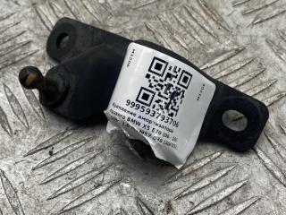 крепление амортизатора BMW X5 E70 2009, 3.0 л., M57 D30 (306D3), дизель, АКПП, spacegrau metallic (a52), внедорожник 5 дв., полный привод, правый руль, 7211236