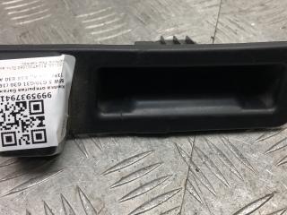 кнопка открытия багажника BMW 5 серия G30/G31 G30 2019, 3.0 л., B58 B30 A, бензин, АКПП, bluestone metallic (c2y), седан, полный привод, правый руль, 51247381868, 7381868