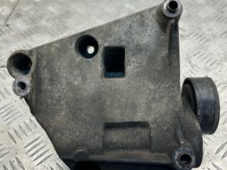 кронштейн компрессора кондиционера BMW X5 E53 [рестайлинг] 2005, 3.0 л., M54 B30 (306S3), бензин, 7512556