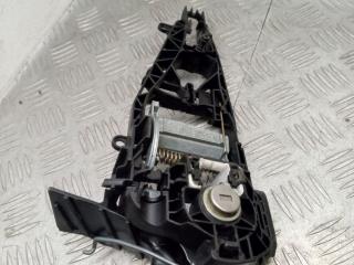 скелет ручки двери передней левой BMW X5 F15 2017, 4.0 л., дизель, АКПП, black sapphire metallic (475), внедорожник 5 дв., полный привод, 51217304803, 7304803