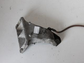 кронштейн двигателя BMW 5 серия E39 [рестайлинг] 2002, 2.2 л., бензин, серебро, седан