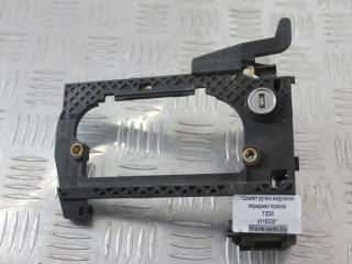 скелет ручки двери передней правой BMW 7 серия E38 1998, седан
