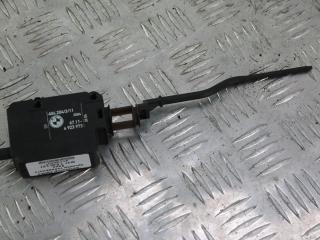 активатор замка крышки топливного бака BMW 3 серия E46 2003, 2.0 л., дизель, серебро, универсал, 6923973