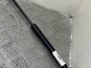 амортизатор капота BMW 5 серия E60/E61 [рестайлинг] 2009, 2.0 л., дизель, темно-синий, универсал, 7008745