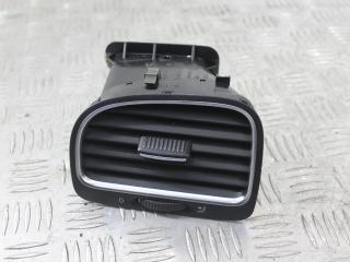 дефлектор обдува салона Volkswagen Golf GTI 6 поколение 2011, 2.0 л., бензин, АКПП, синий, хетчбэк 3 дв., передний привод, 5K0819703