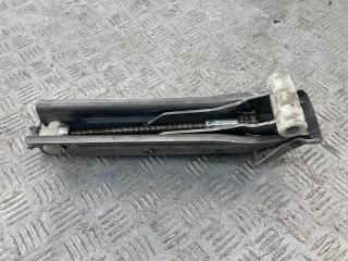 домкрат Audi A6 4F/C6 2007, серебро, седан, 4F0011031