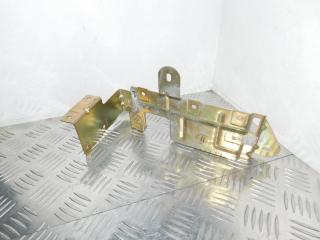 кронштейн (крепление) BMW 5 серия E39 1998, 2.5 л., бензин, серебро, седан, 8361452