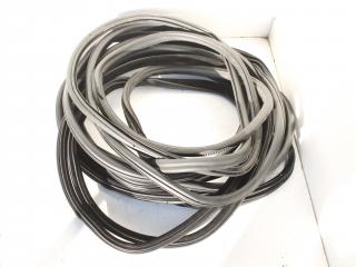 уплотнитель двери BMW 5 серия F07/F10/F11 2012, 2.0 л., дизель, универсал