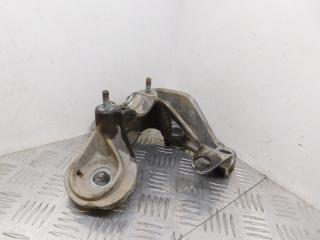 кронштейн двигателя Audi A4 B7 2006, 3.2 л., AUK, бензин, 6МКПП, черный, универсал, полный привод, 8E0199351