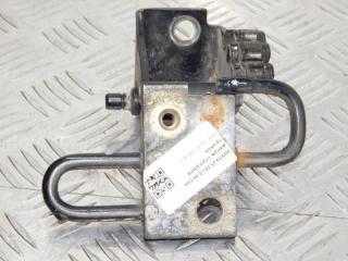 петля двери Audi A4 B7 2006, 3.2 л., AUK, бензин, 6МКПП, черный, универсал, полный привод, 8E0831412B